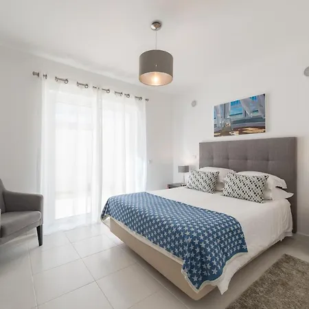 Porto De Mos 85 By Destination Algarve لاغوس