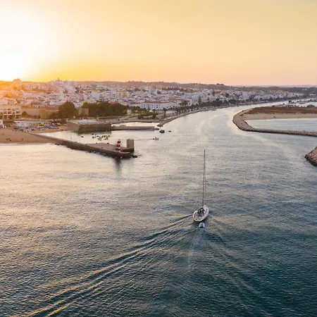 Porto De Mos 85 By Destination Algarve شقة لاغوس