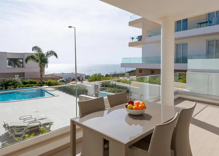 Porto De Mos 85 By Destination Algarve *