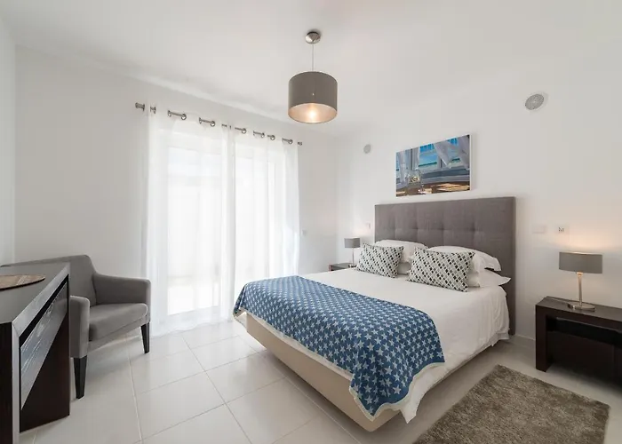 Porto De Mos 85 By Destination Algarve ラゴス