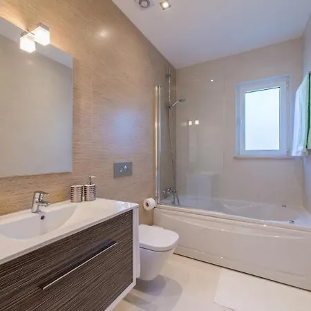 Porto De Mos 85 By Destination Algarve Daire