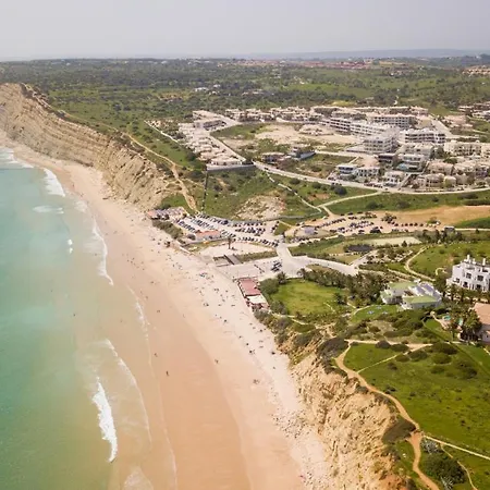Porto De Mos 85 By Destination Algarve Lagos