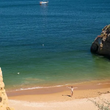 Porto De Mos 85 By Destination Algarve Апартаменты Лагуш